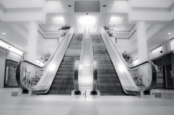 RI Mall Escalators